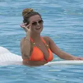Zara Holland голая #0340