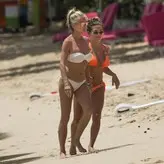 Zara Holland голая #0366