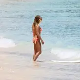 Zara Holland голая #0398
