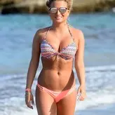Zara Holland голая #0430