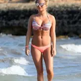Zara Holland голая #0438