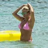 Zara Holland голая #0457