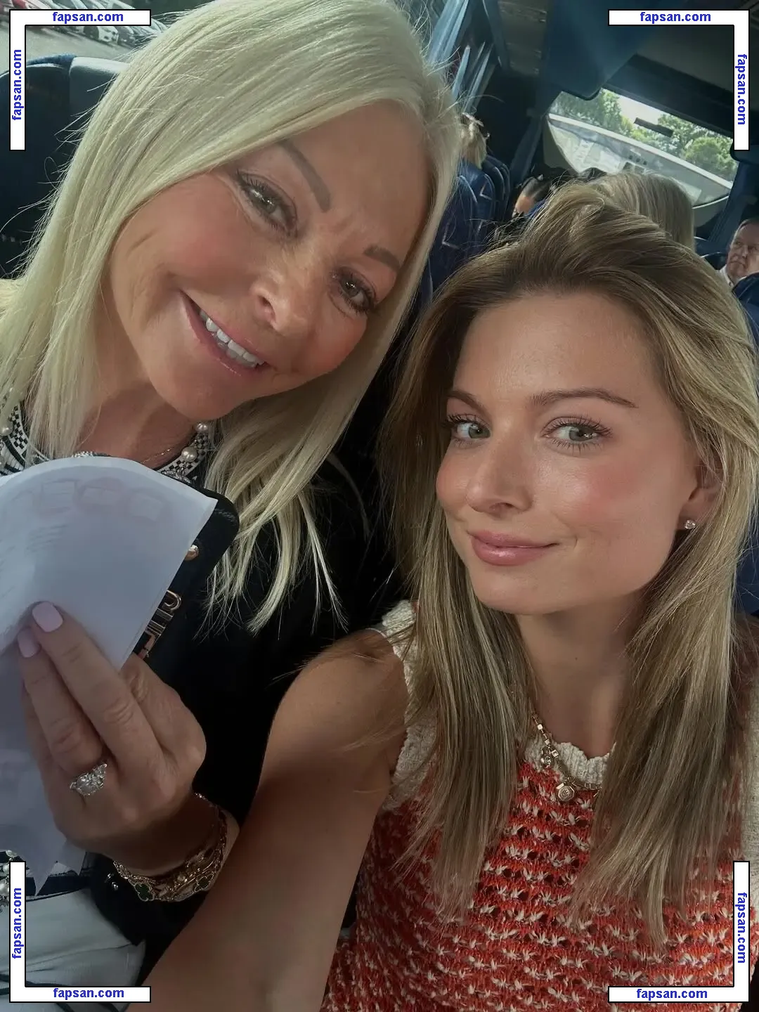 Zara Holland голая фото #1058 с Онлифанс
