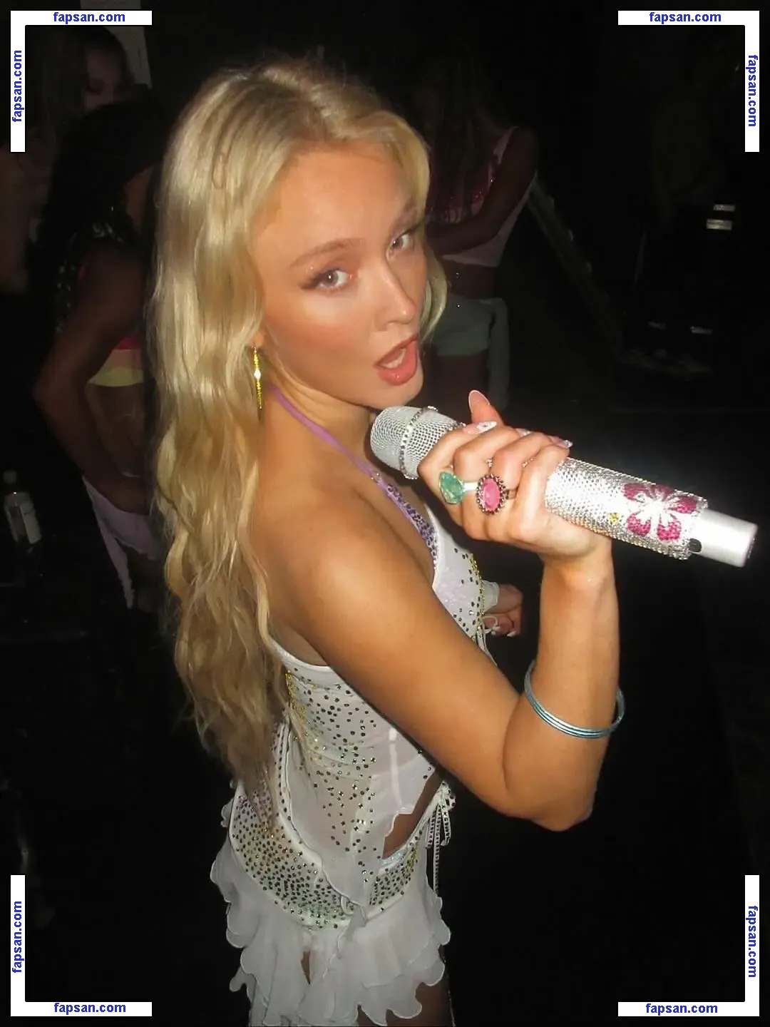 Zara Larsson nude photo #0065 from OnlyFans