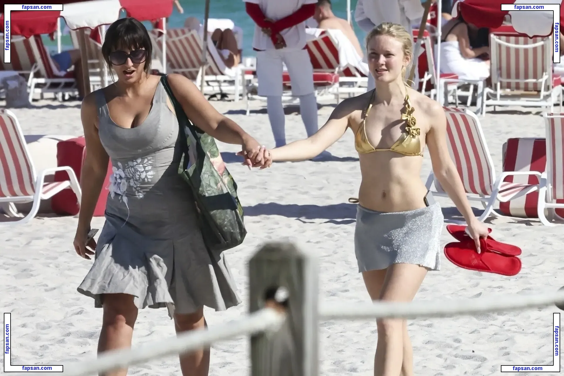 Zara Larsson голая фото #0140 с Онлифанс