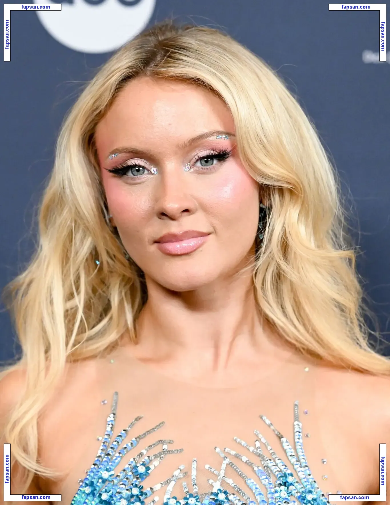 Zara Larsson голая фото #0169 с Онлифанс