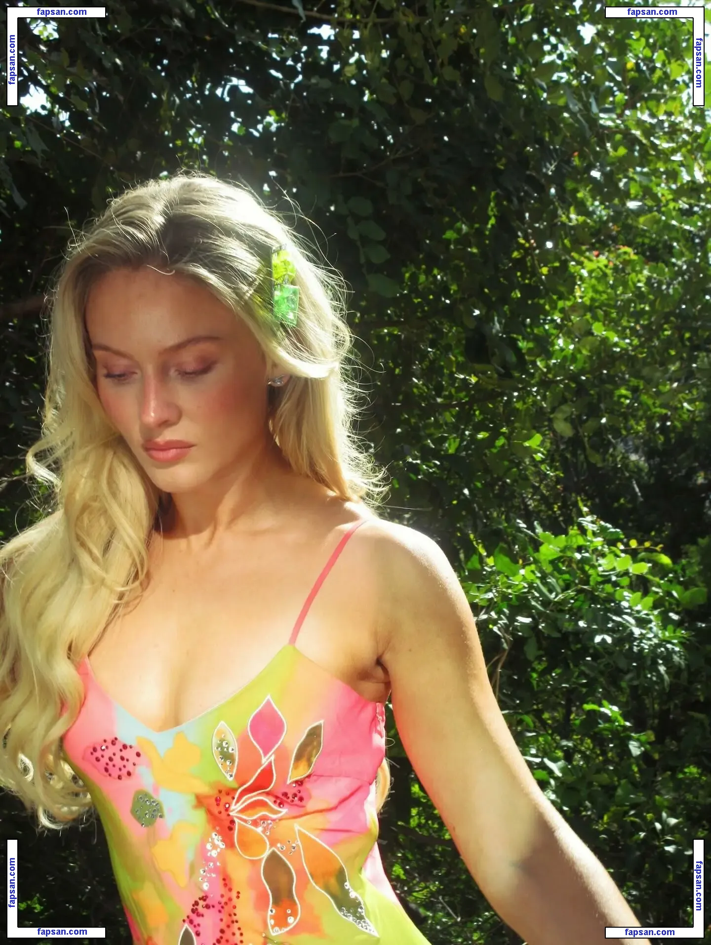 Zara Larsson голая фото #0184 с Онлифанс