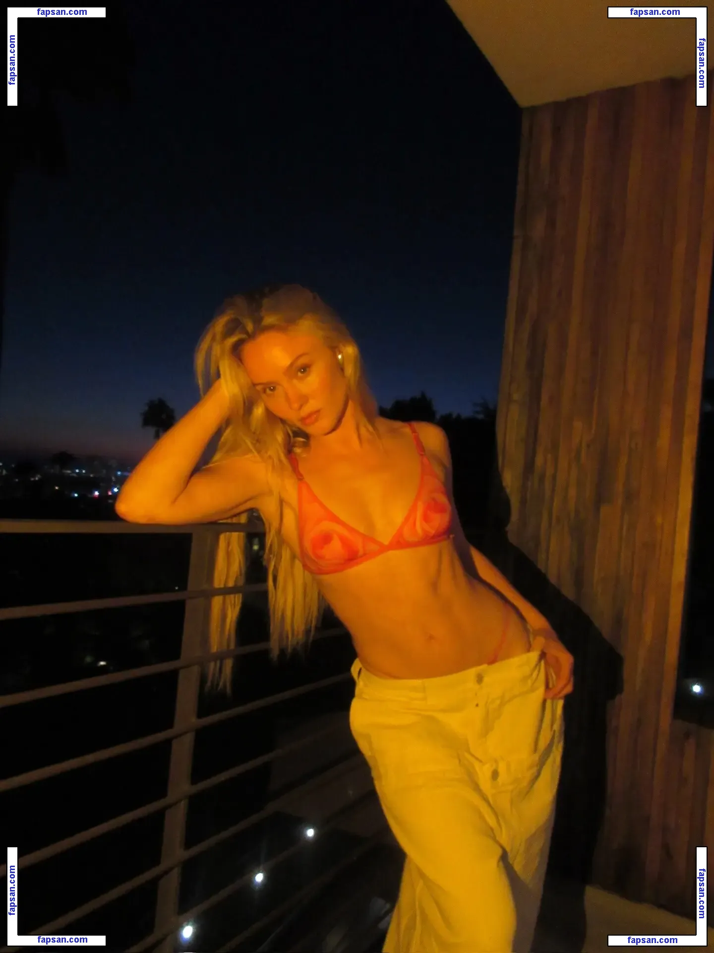 Zara Larsson голая фото #0185 с Онлифанс