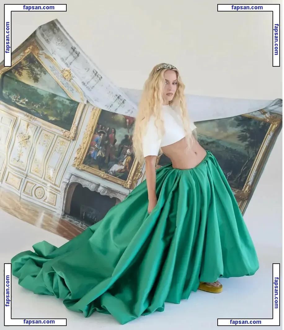 Zara Larsson nude photo #0189 from OnlyFans