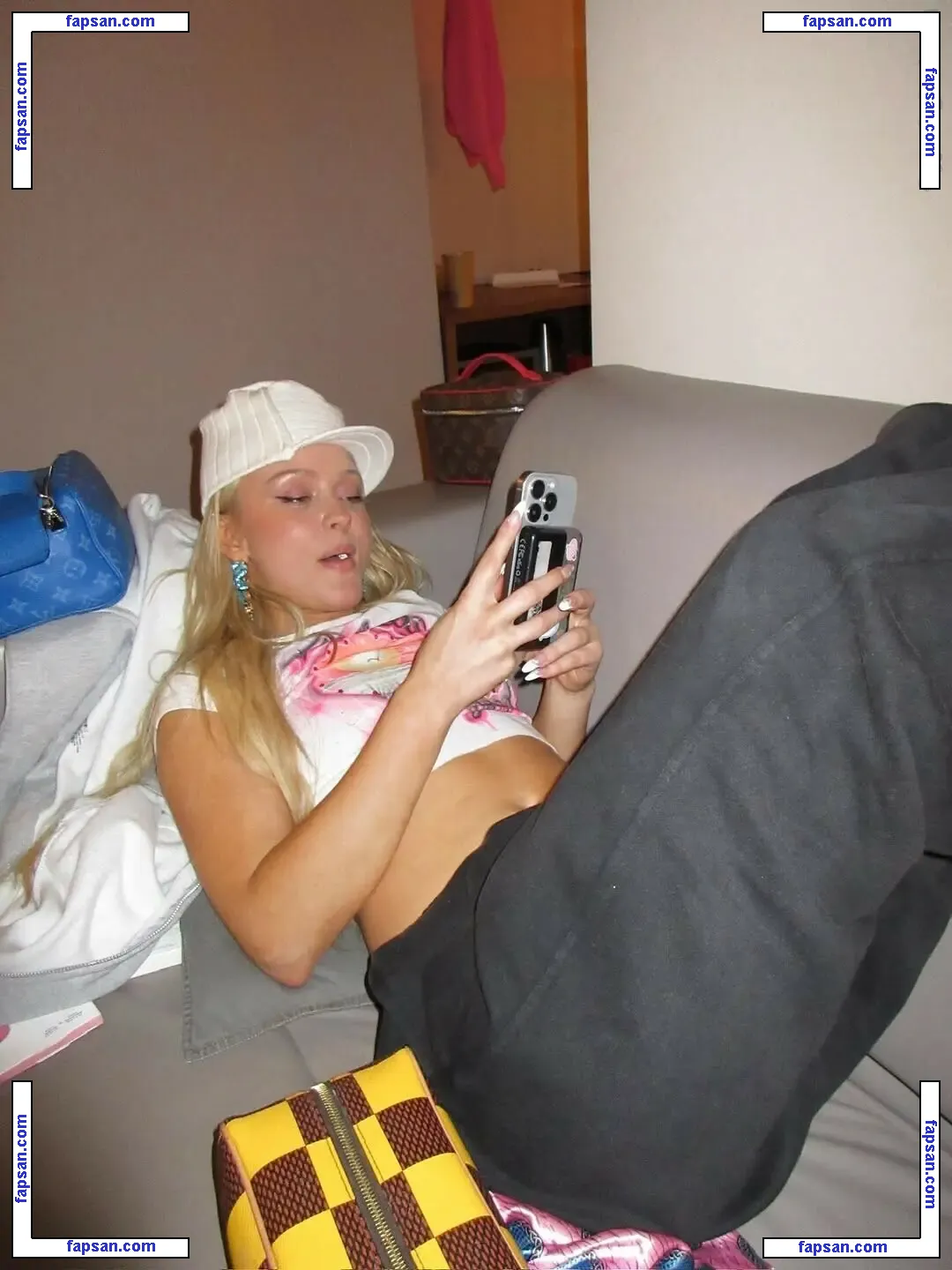 Zara Larsson голая фото #0191 с Онлифанс