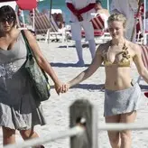 Zara Larsson голая #0134