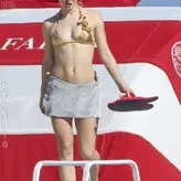 Zara Larsson голая #0138