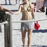 Zara Larsson голая #0149