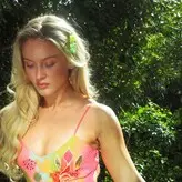 Zara Larsson голая #0184