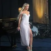 Zara Larsson голая #0202