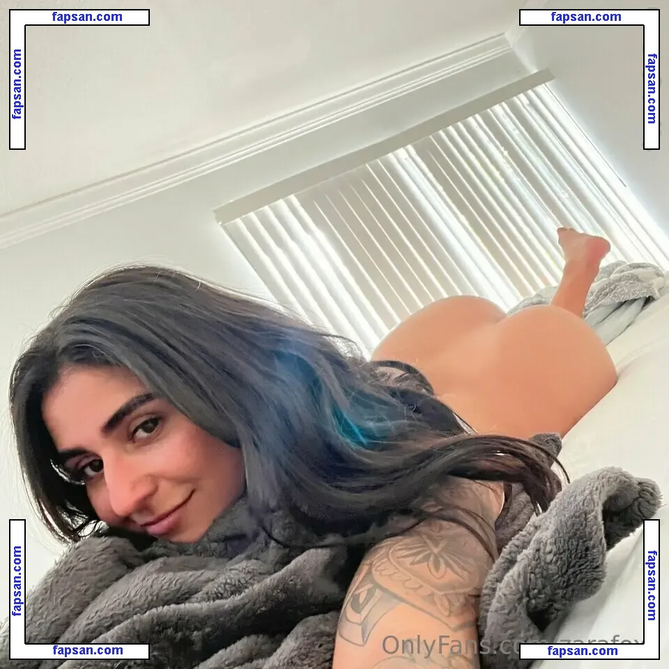 Zarafoxs nude photo #0014 from OnlyFans