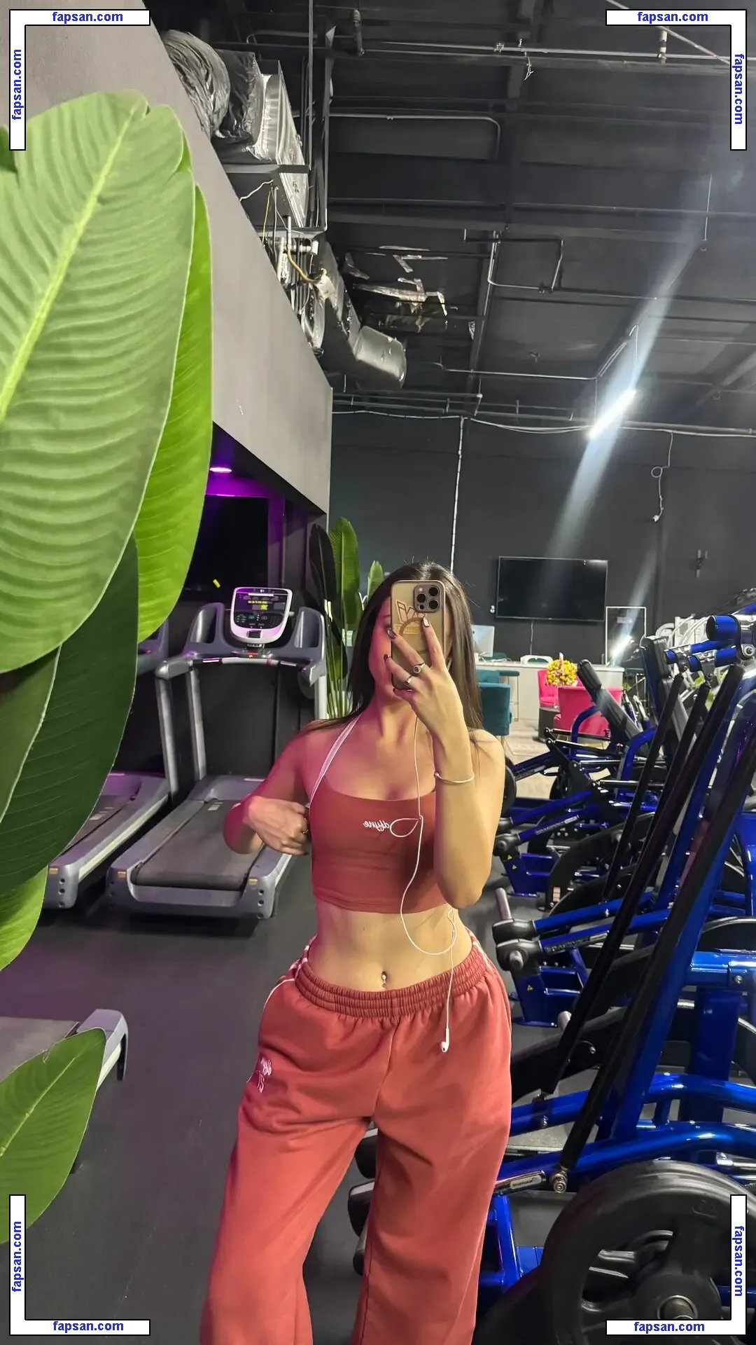 Zareth Alcantar nude photo #0006 from OnlyFans