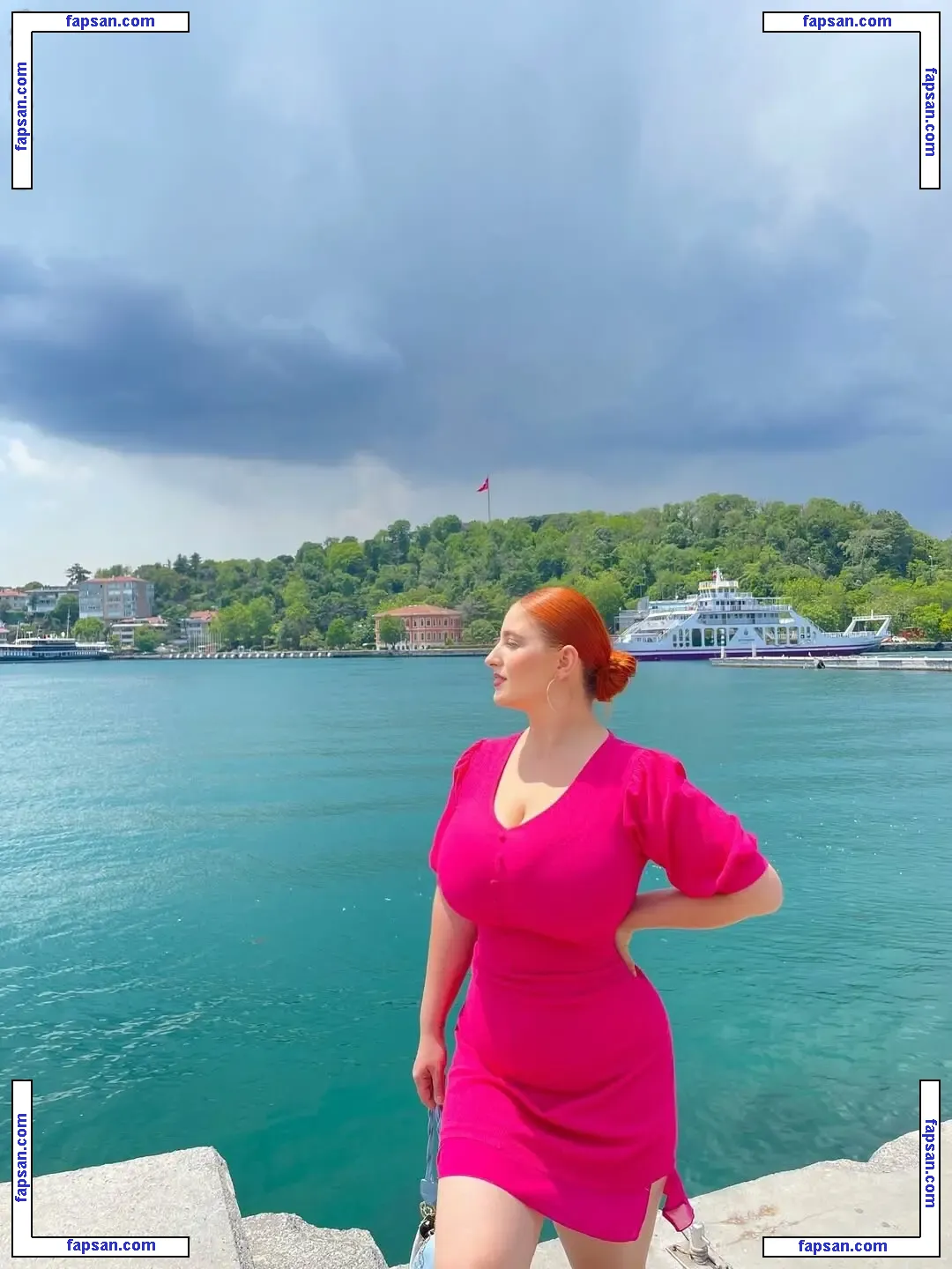 Zehra Aslan nude photo #0035 from OnlyFans