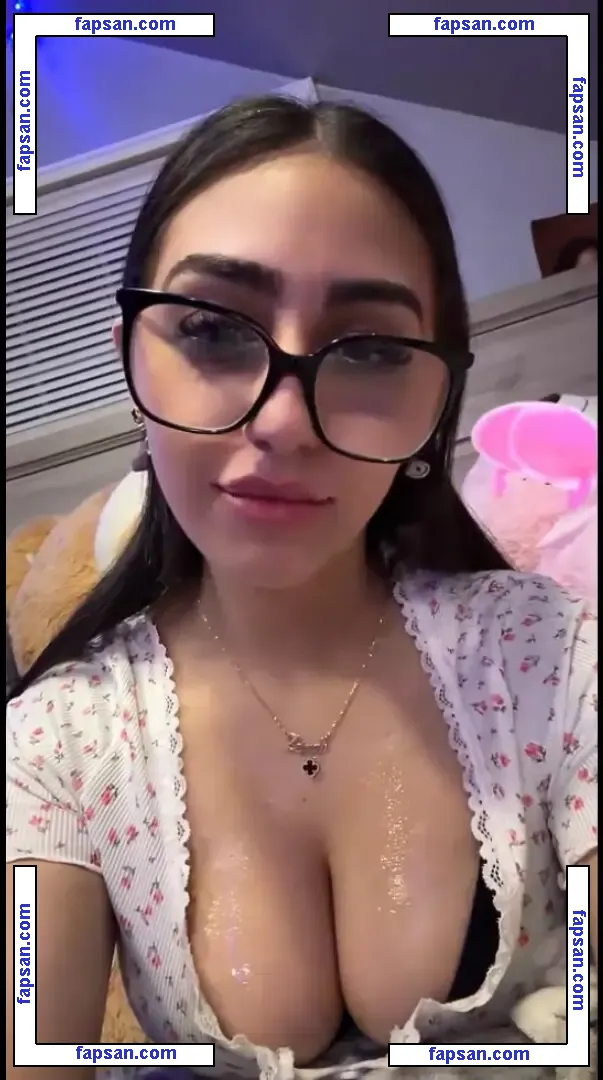 Zeinab Mansour голая фото #0003 с Онлифанс