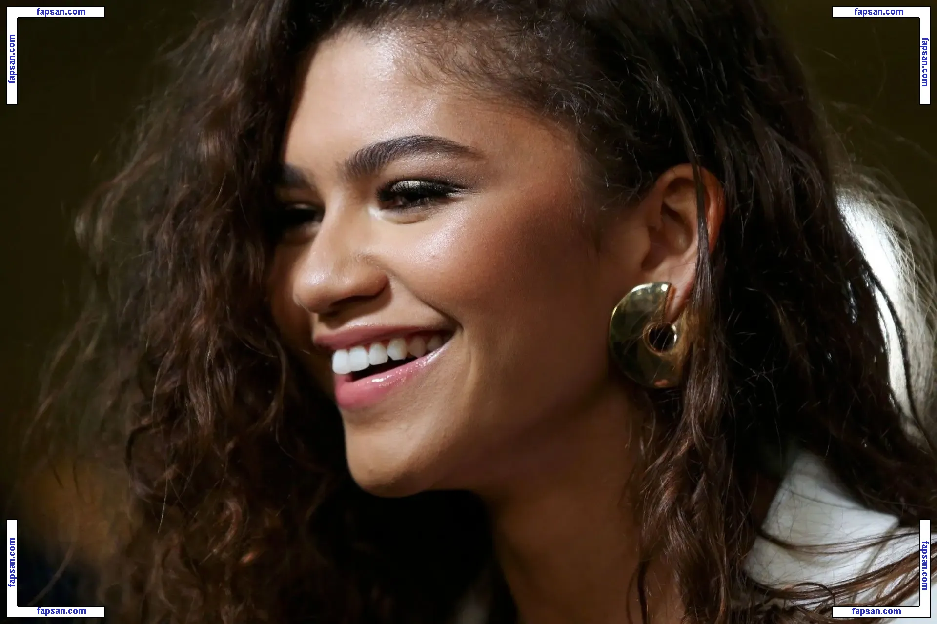 Zendaya nude photo #0168 from OnlyFans