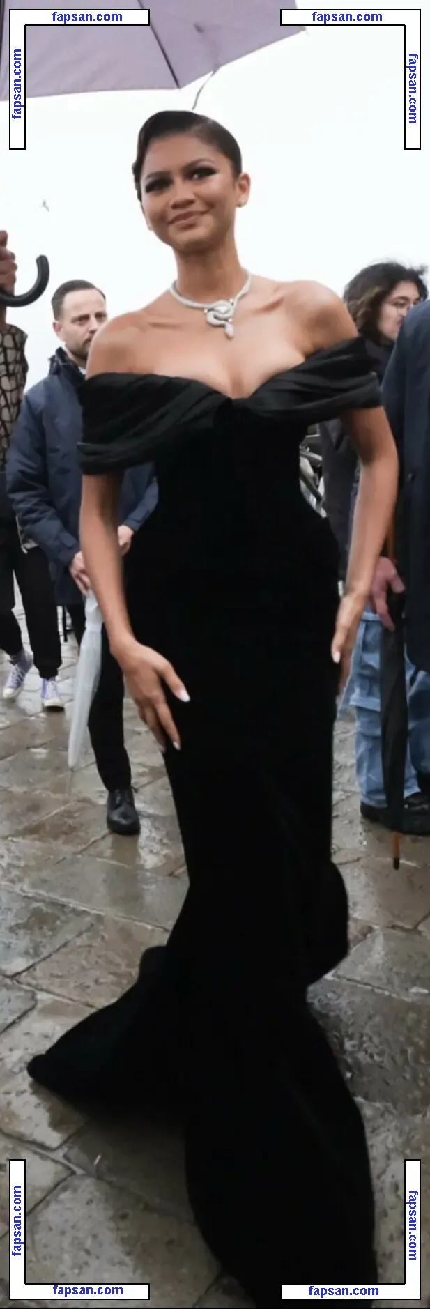 Zendaya nude photo #1994 from OnlyFans