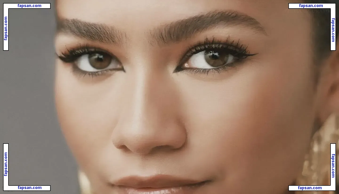 Zendaya nude photo #2141 from OnlyFans