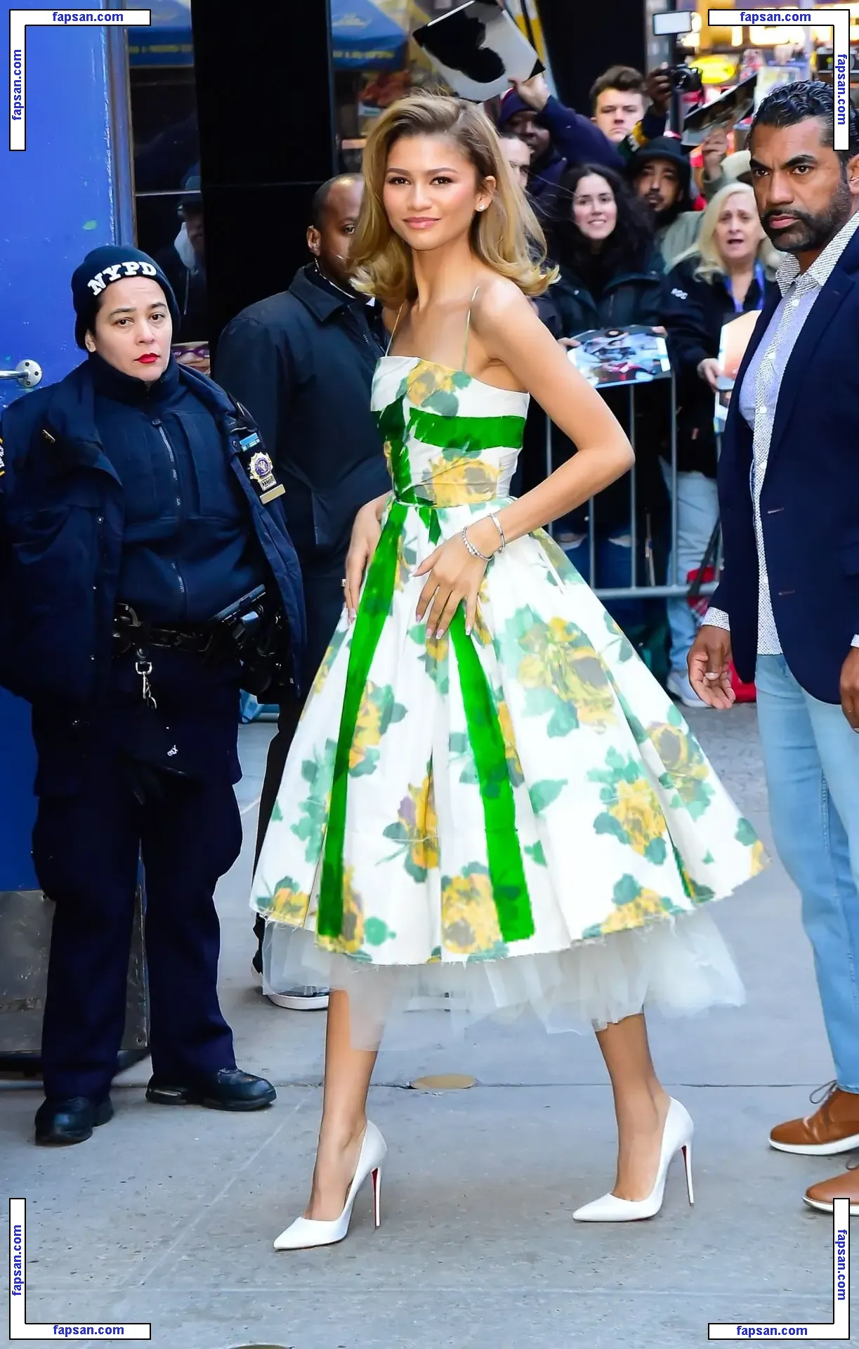 Zendaya nude photo #3105 from OnlyFans
