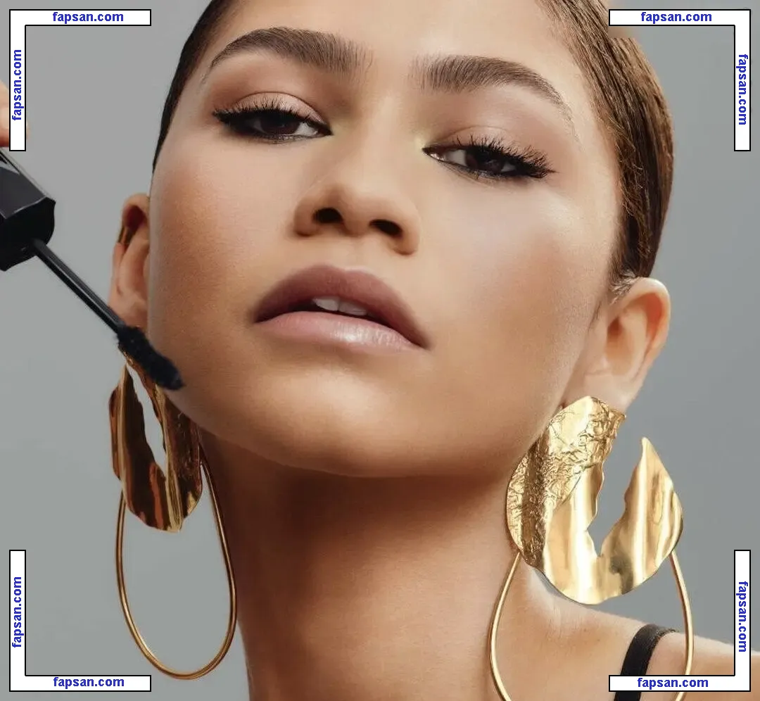 Zendaya nude photo #3231 from OnlyFans