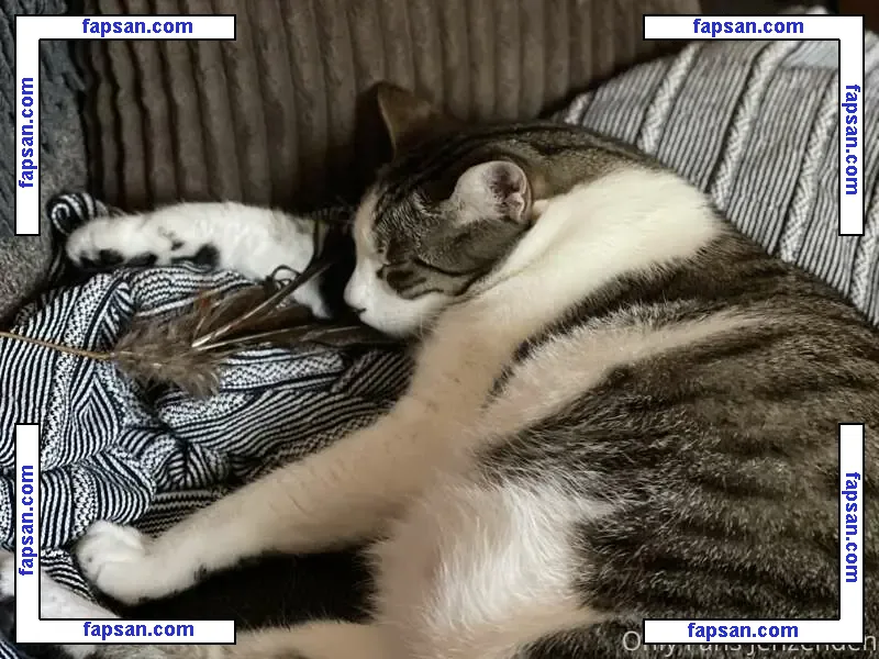 Zendenjen nude photo #0003 from OnlyFans