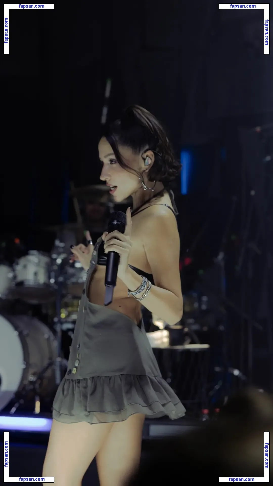 Zeynep Bastık голая фото #0055 с Онлифанс