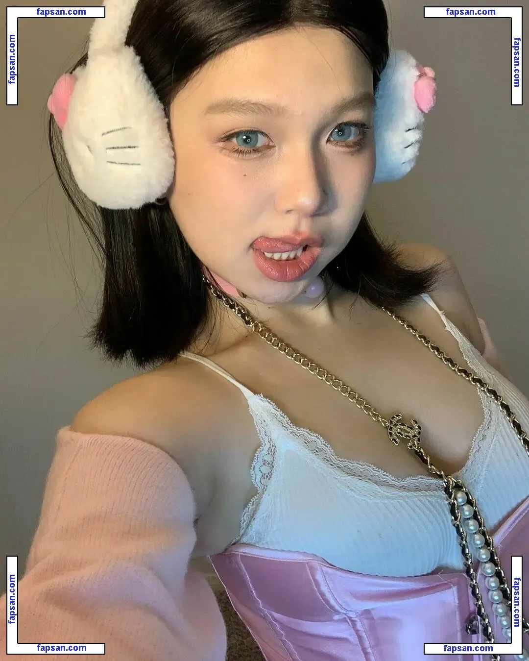 zhang_xinmu nude photo #0023 from OnlyFans