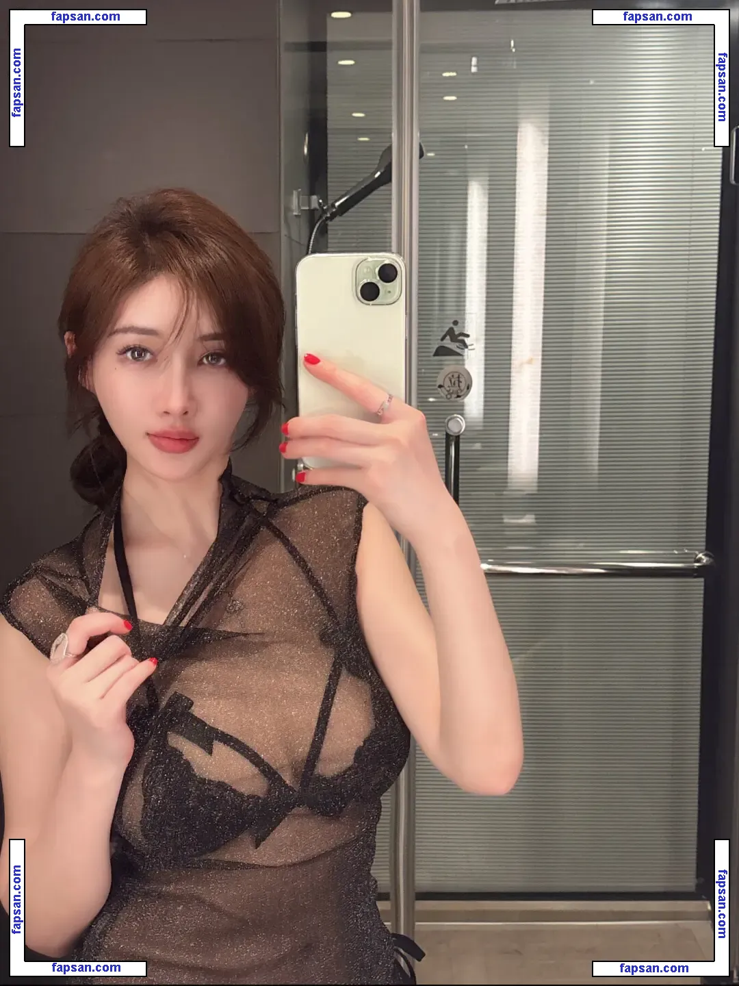 Zhouyanxi0909 nude photo #0006 from OnlyFans