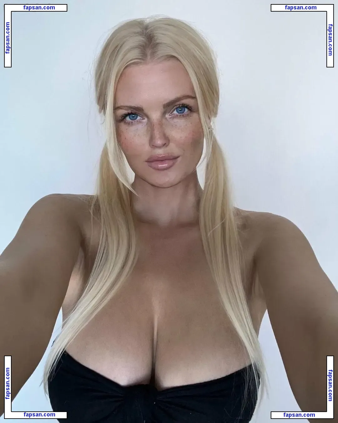 Zienna Sonne nude photo #0028 from OnlyFans