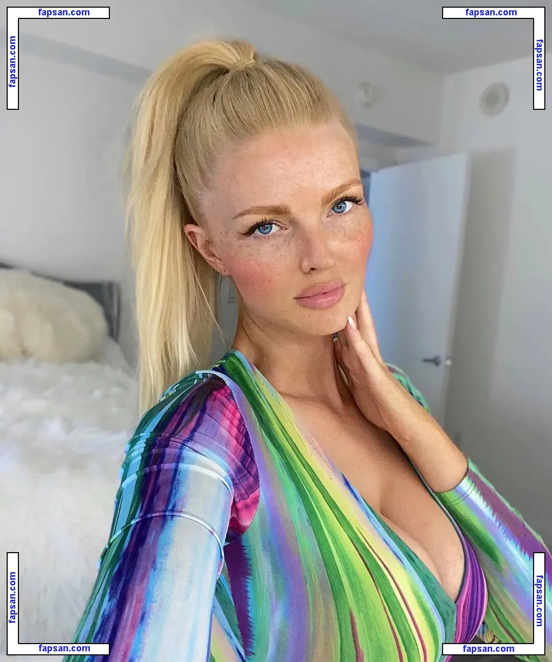 Zienna Sonne nude photo #0080 from OnlyFans