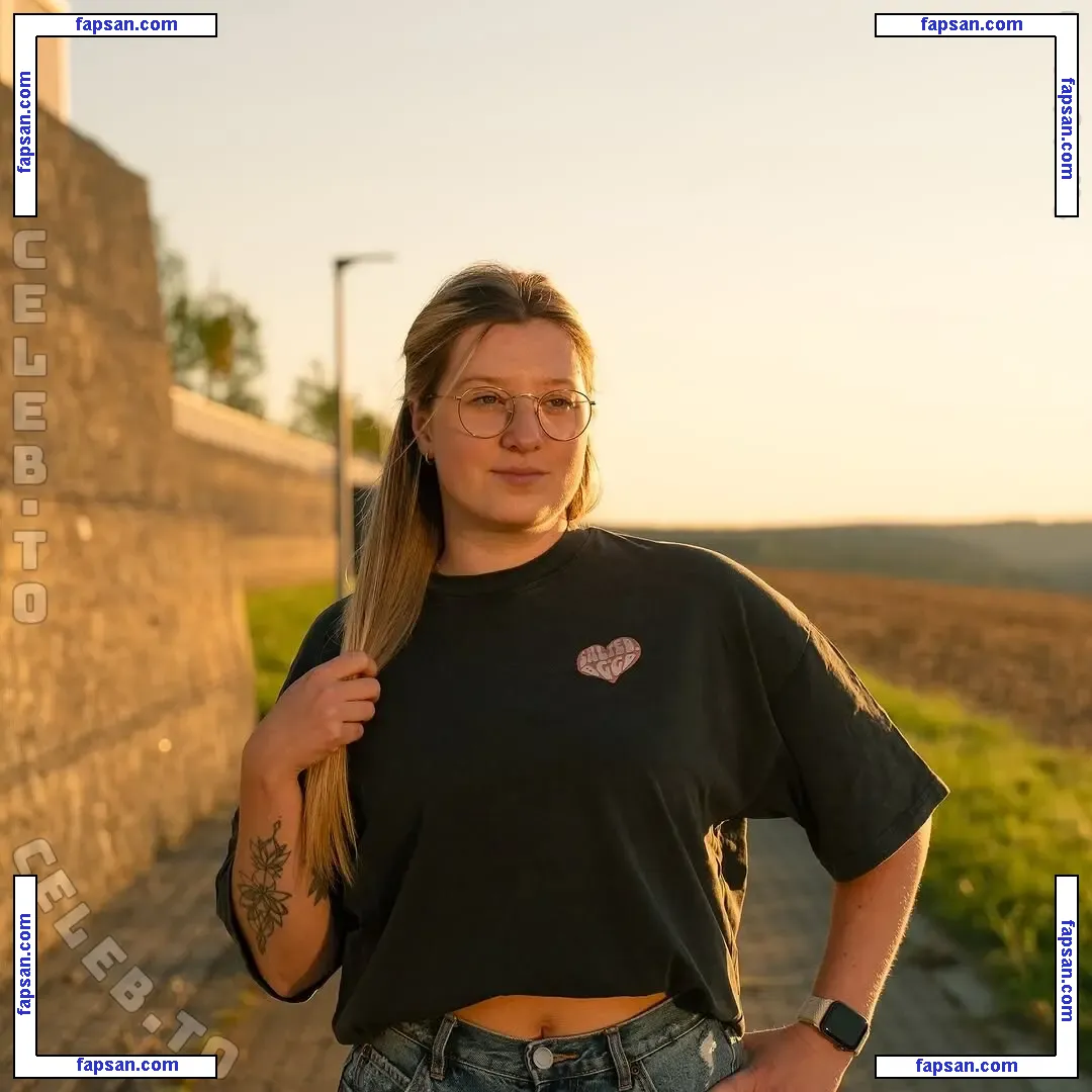 Zimtzxcke голая фото #0008 с Онлифанс