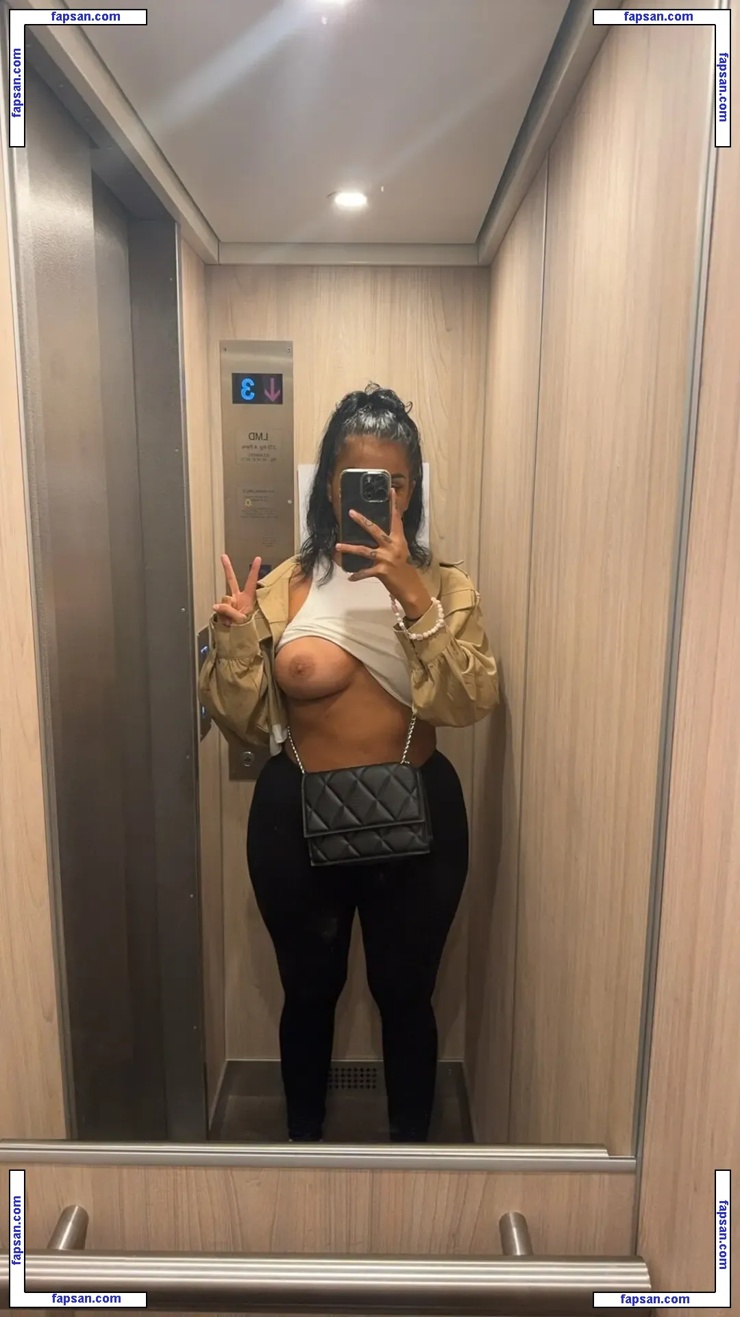 Zineb Gang nude photo #0004 from OnlyFans