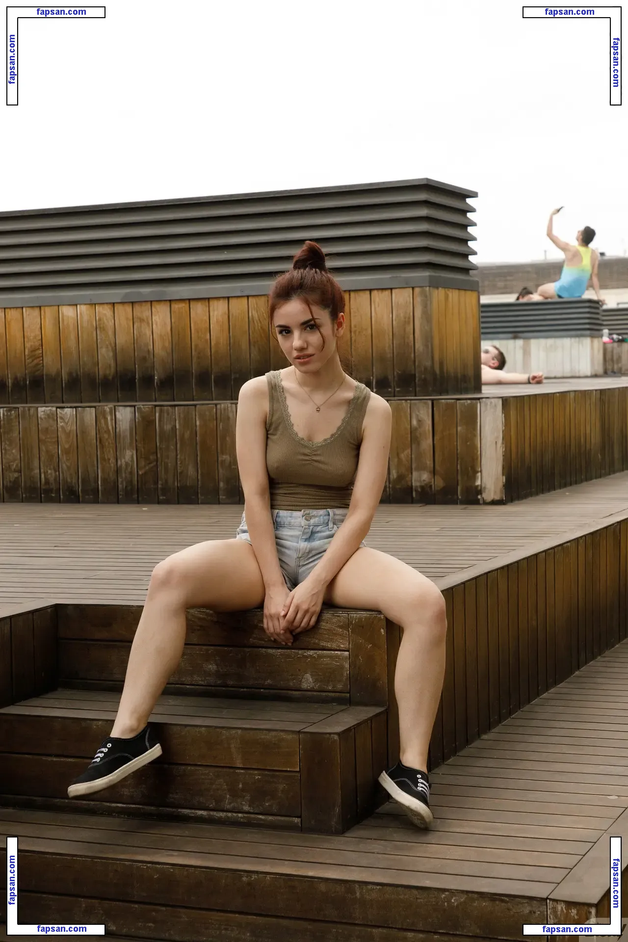 Zishy nude photo #0010 from OnlyFans