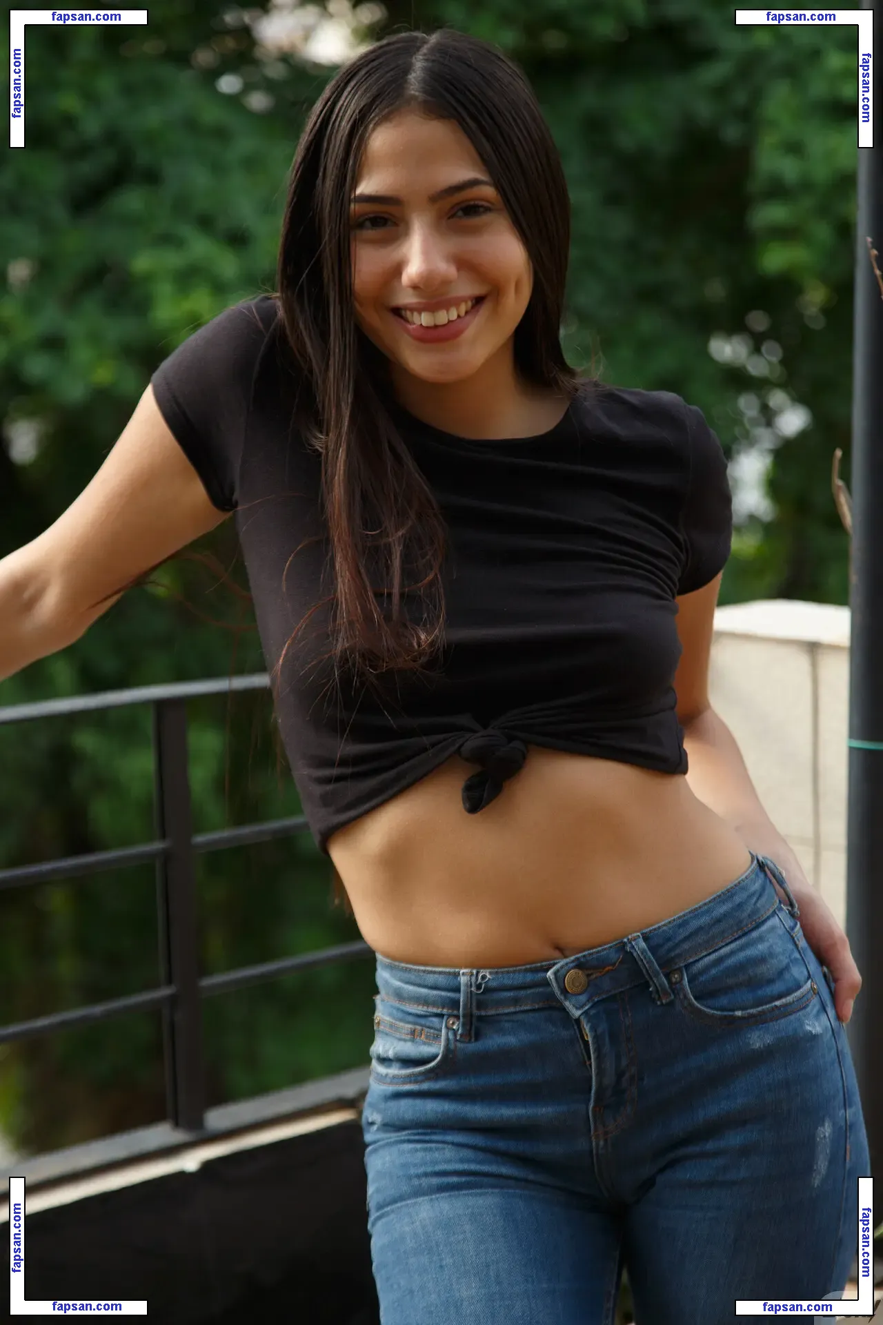 Zishy nude photo #0336 from OnlyFans