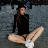 Zishy голая #0410