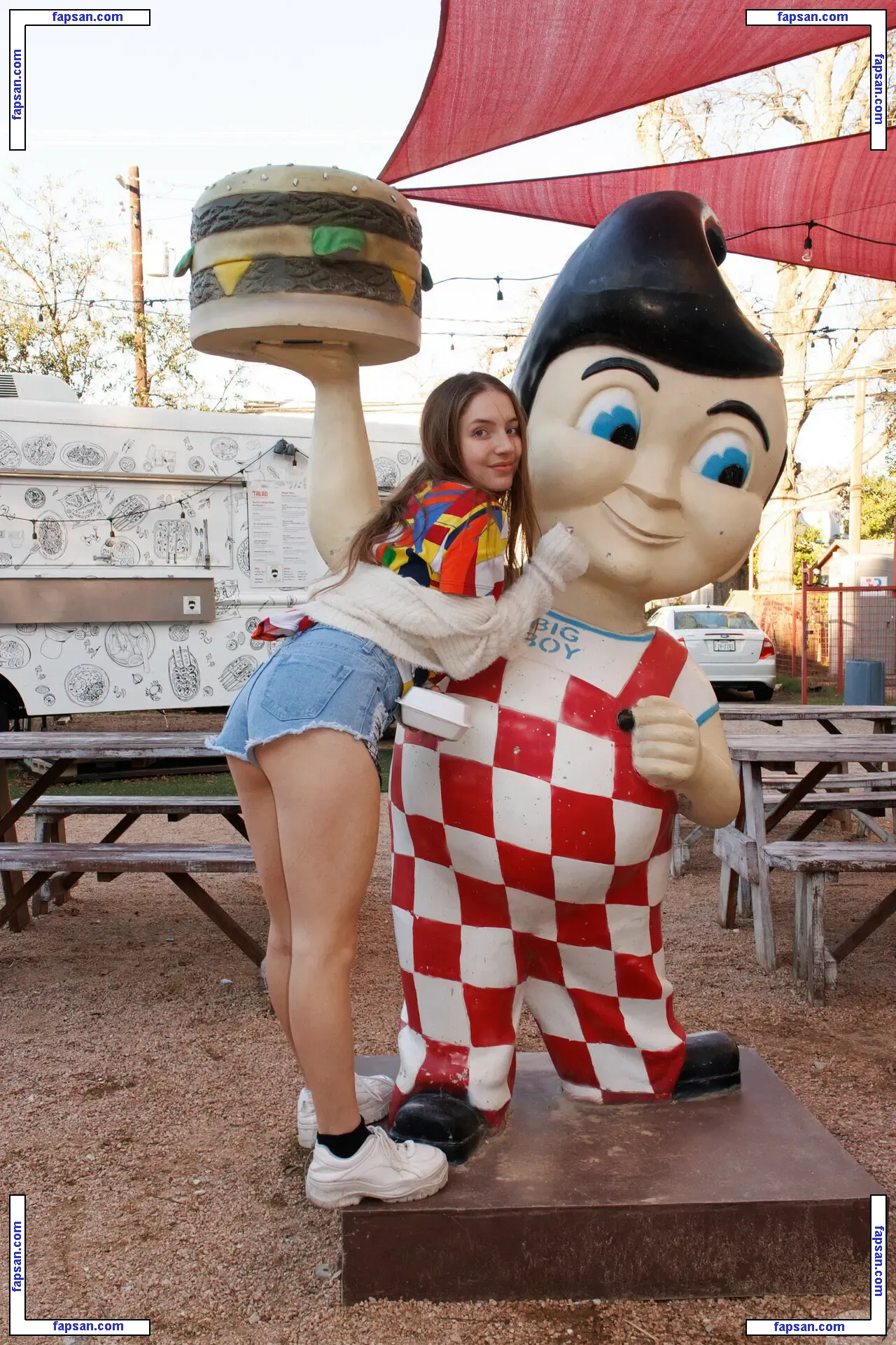 Zishy nude photo #4958 from OnlyFans