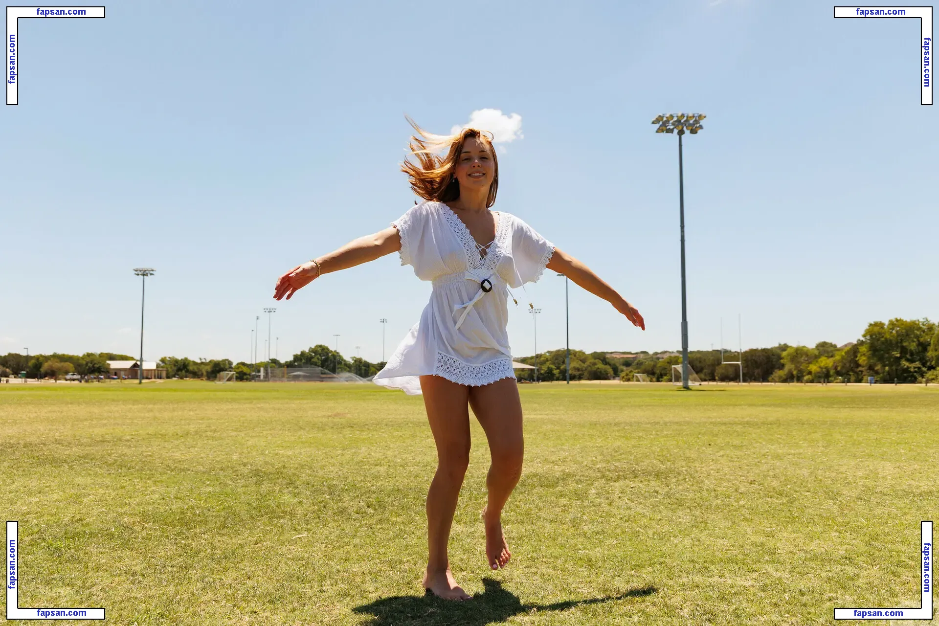 Zishy nude photo #4984 from OnlyFans