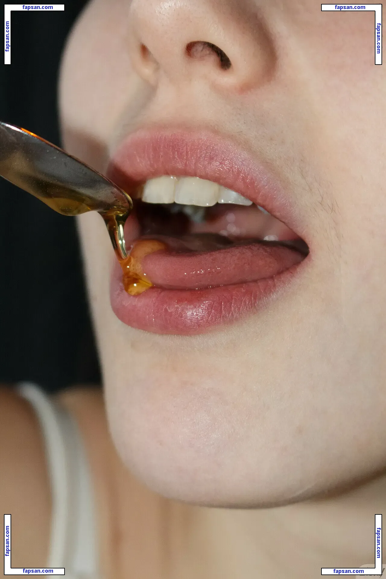 Zishy nude photo #5217 from OnlyFans