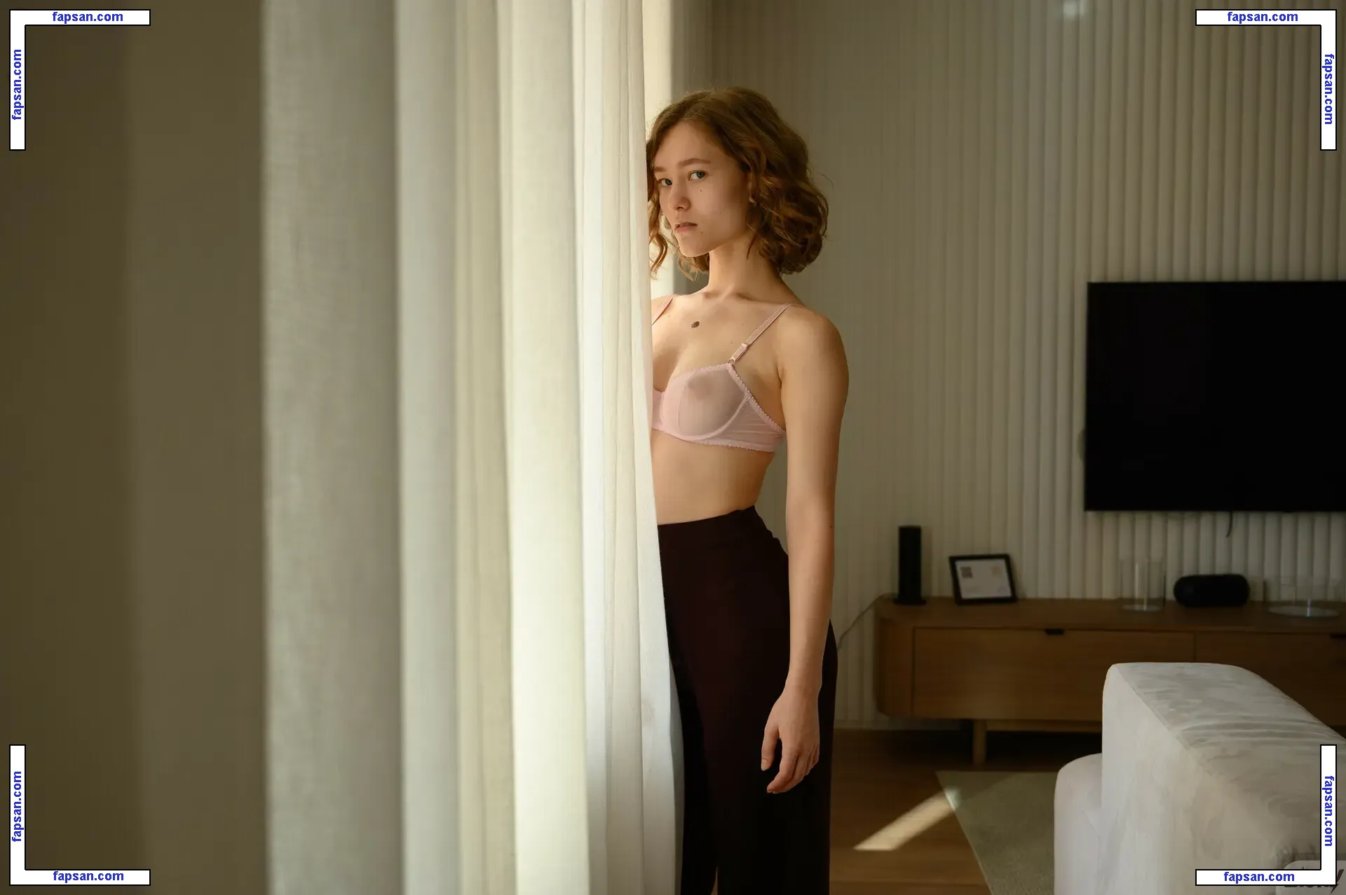 Zishy nude photo #5578 from OnlyFans