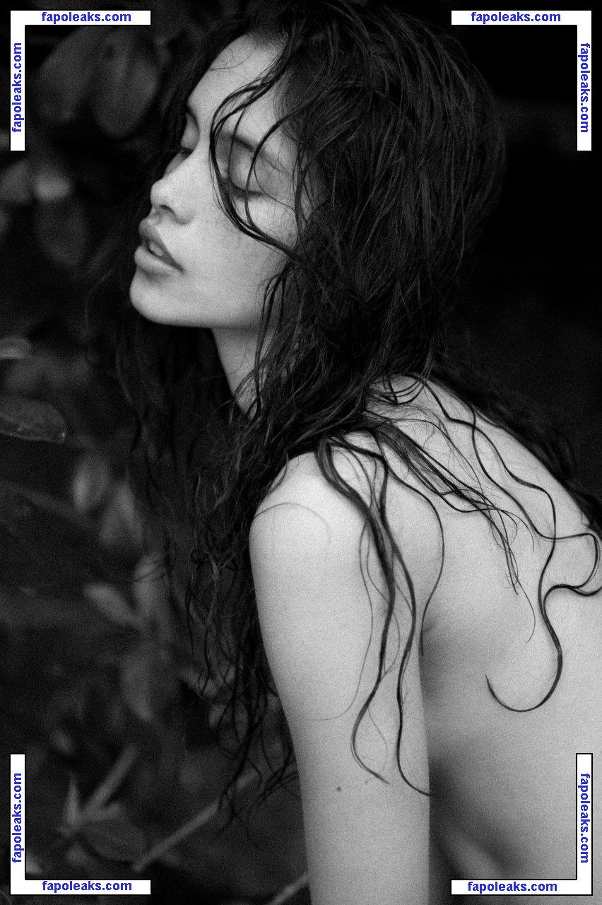 Zoe Barnard nude photo #0035 from OnlyFans