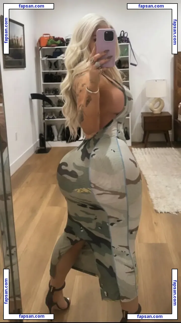 Zoe Costello голая фото #0005 с Онлифанс