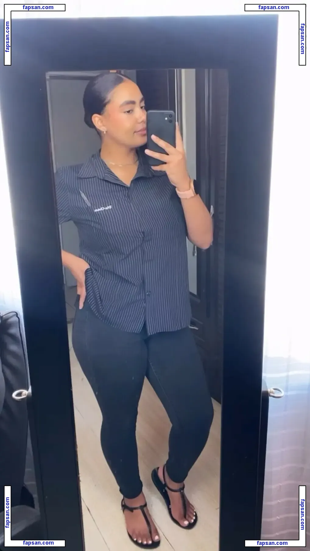 Zoe Johannes голая фото #0001 с Онлифанс