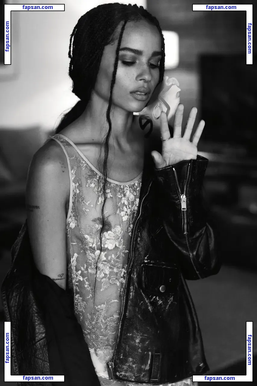 Zoë Kravitz nude photo #0106 from OnlyFans