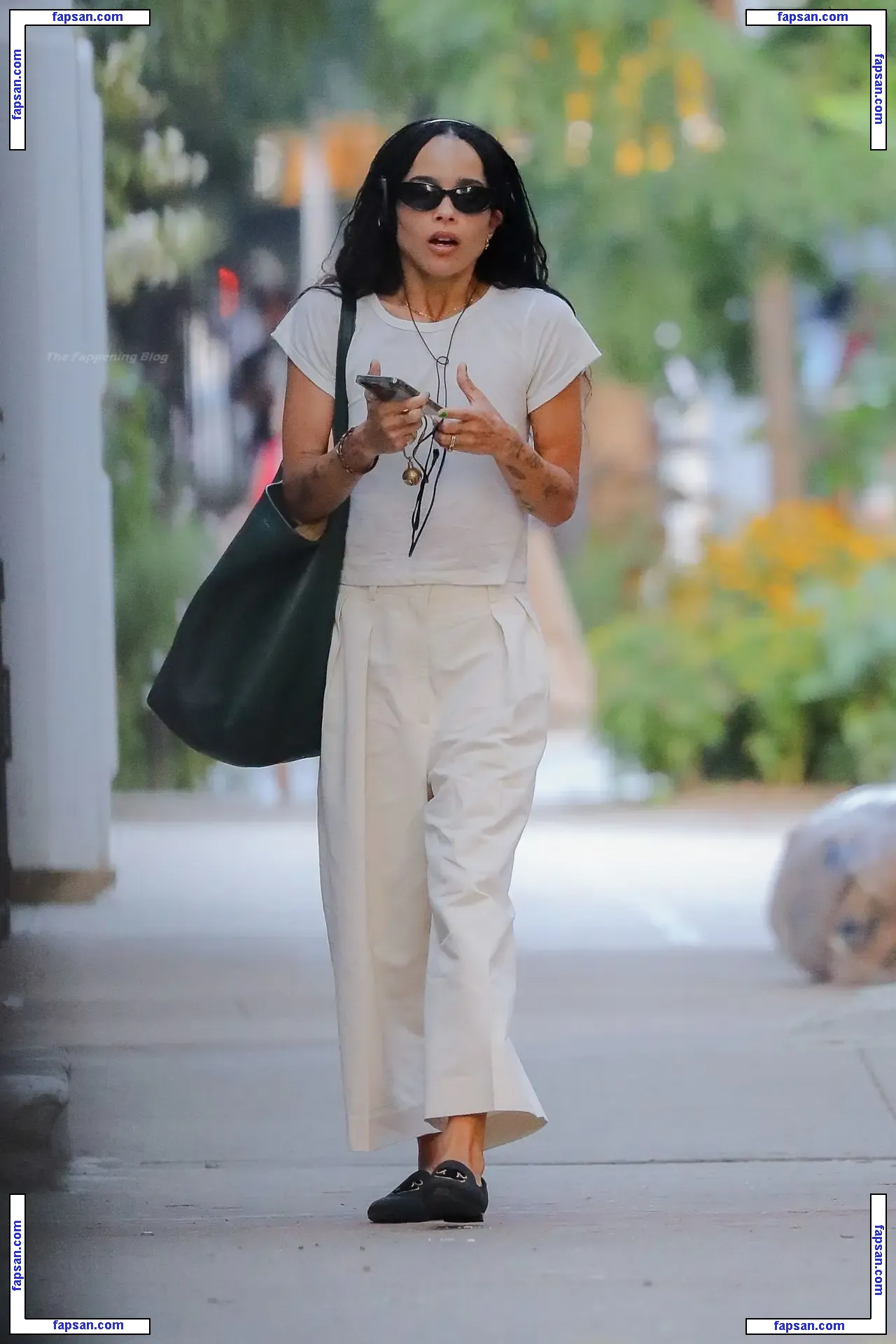 Zoë Kravitz nude photo #0376 from OnlyFans
