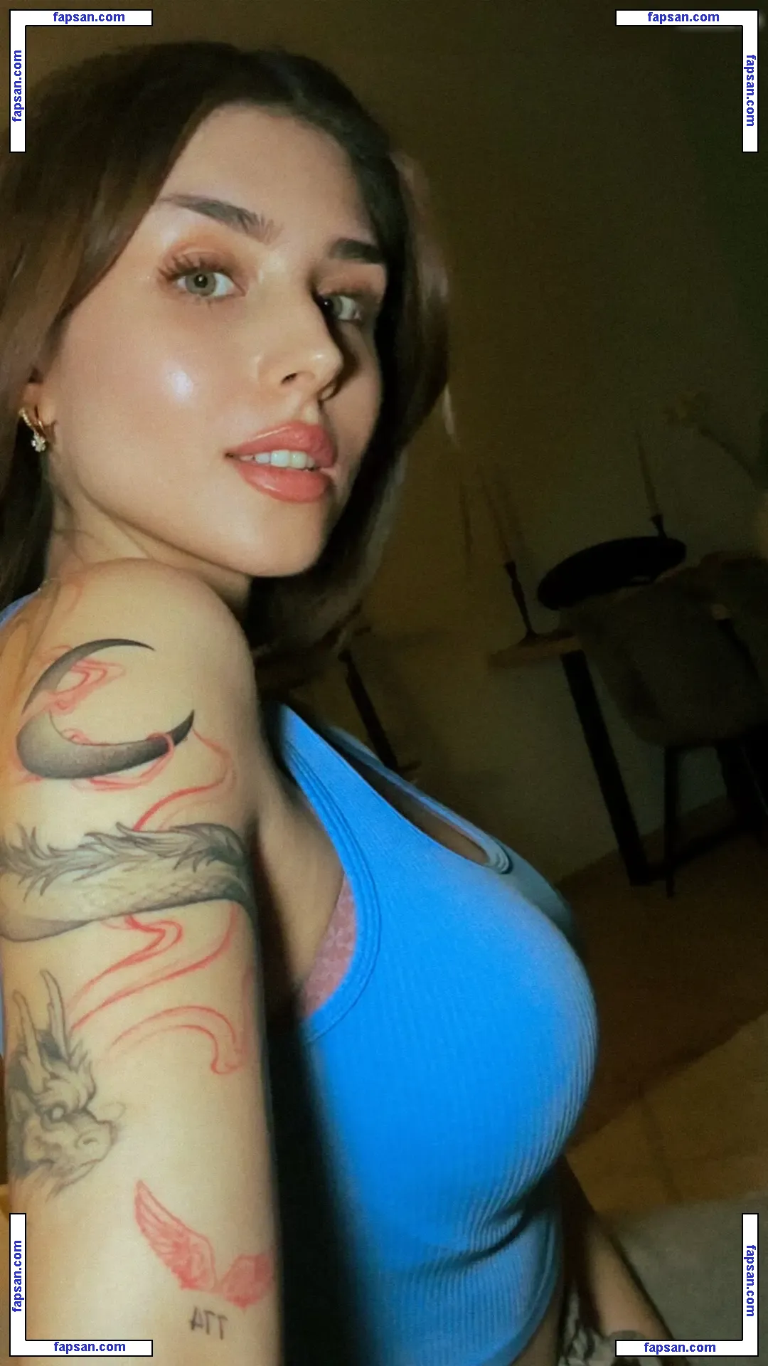 Zoe Matthea nude photo #0016 from OnlyFans