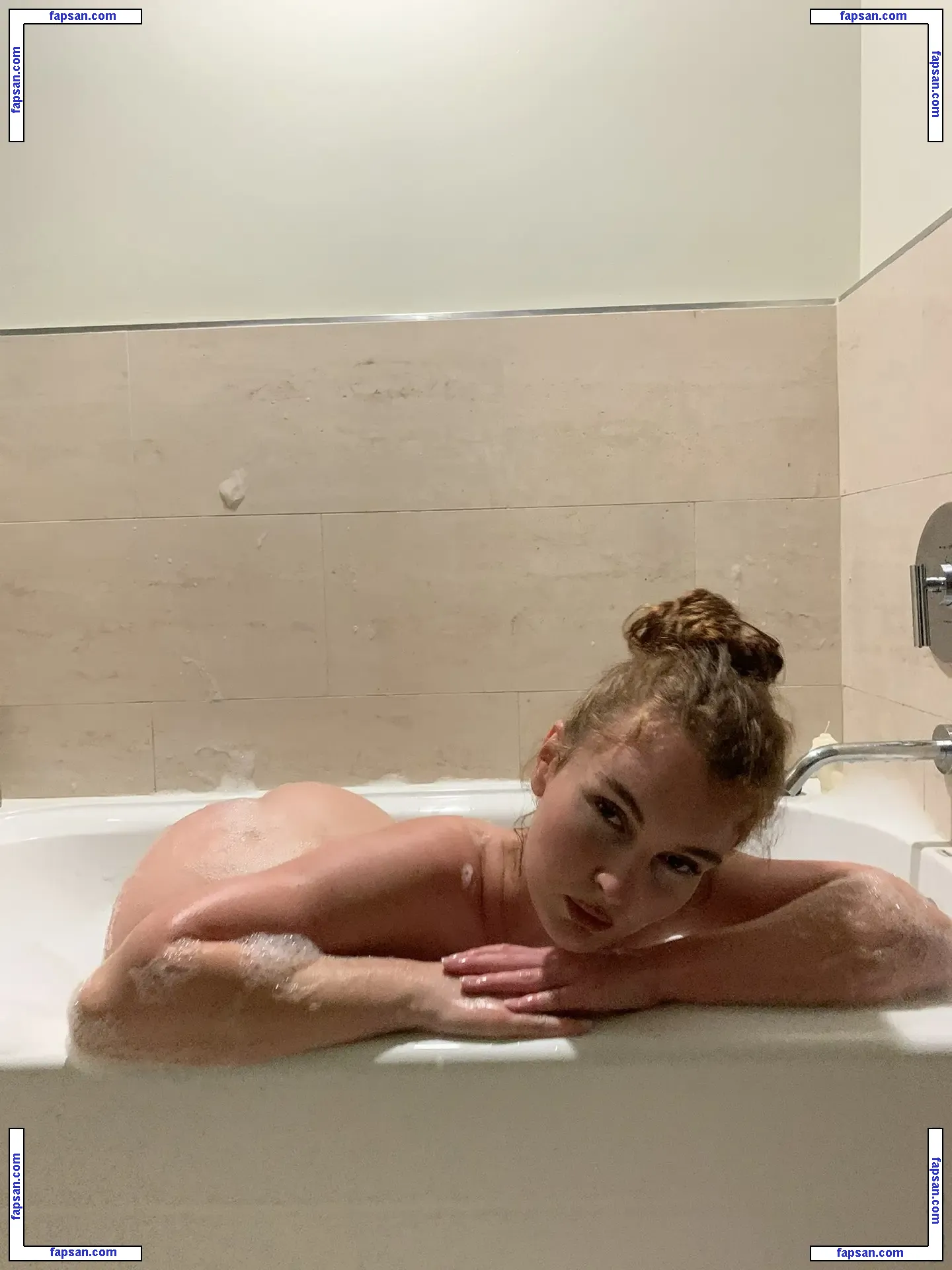 Zoë Rose nude photo #0001 from OnlyFans